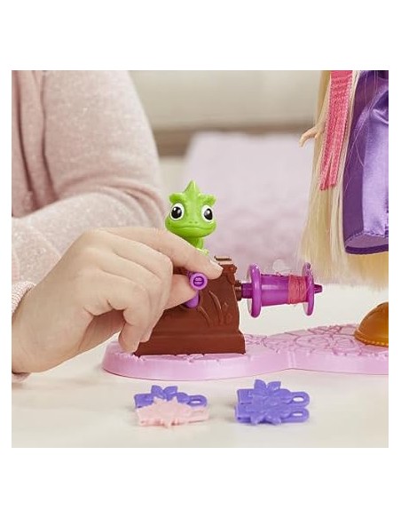 DISNEY PRINCESS EXTENSIONES MÁGICAS DE RAPUNZEL. HASBRO.