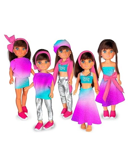 NANCY 1001 LOOKS! FAMOSA.