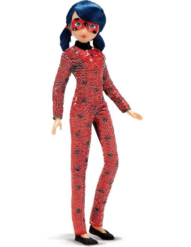 MUÑECA LADY BUG TRANSFORMABLE. BANDAI